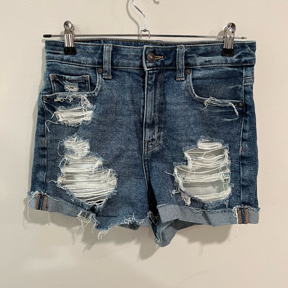 AE Stretch Curvy Ripped Denim Mom Short
